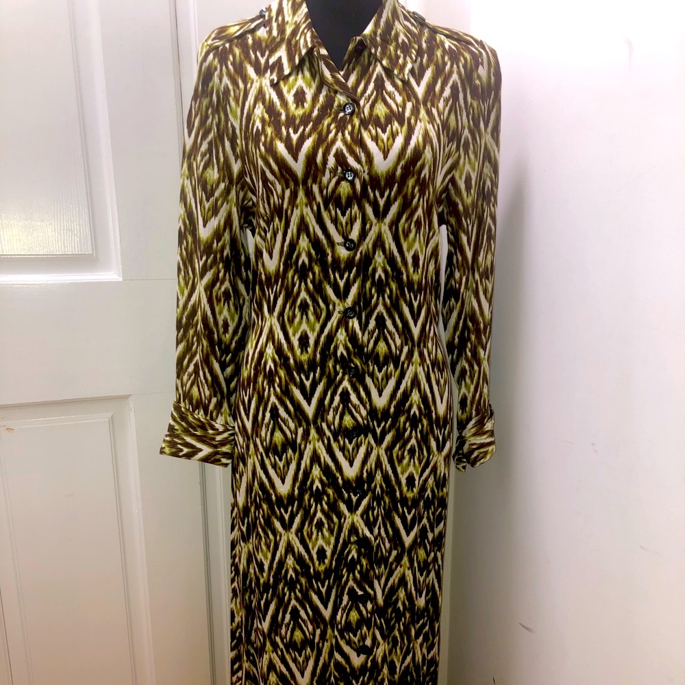 NWT Topshop batik print long sleeve/long dress with open back.